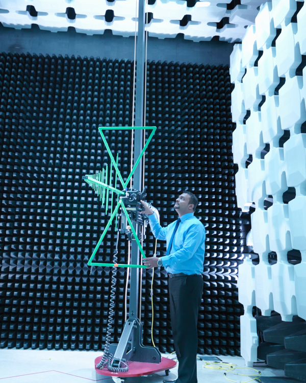 A man is using SGS' industrial machinery